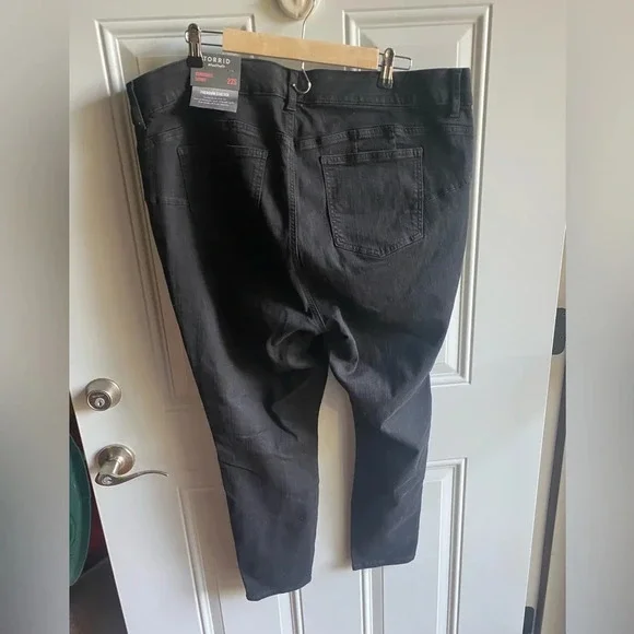 Torrid NWT Bombshell Skinny Premium Stretch Hi-Rise Jean Grenada Size 22 Short S - Picture 10 of 14